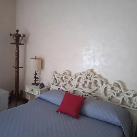 Habitación en casa particular White Room, Stanza Matrimoniale In Zona Centrale